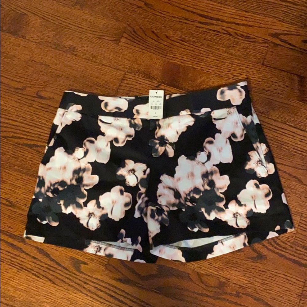 Black & Pink Floral Express Shorts Size 2 NWT